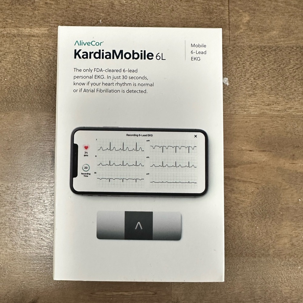 KardiaMobile 6L Mobile EKG Monitor - Black like new